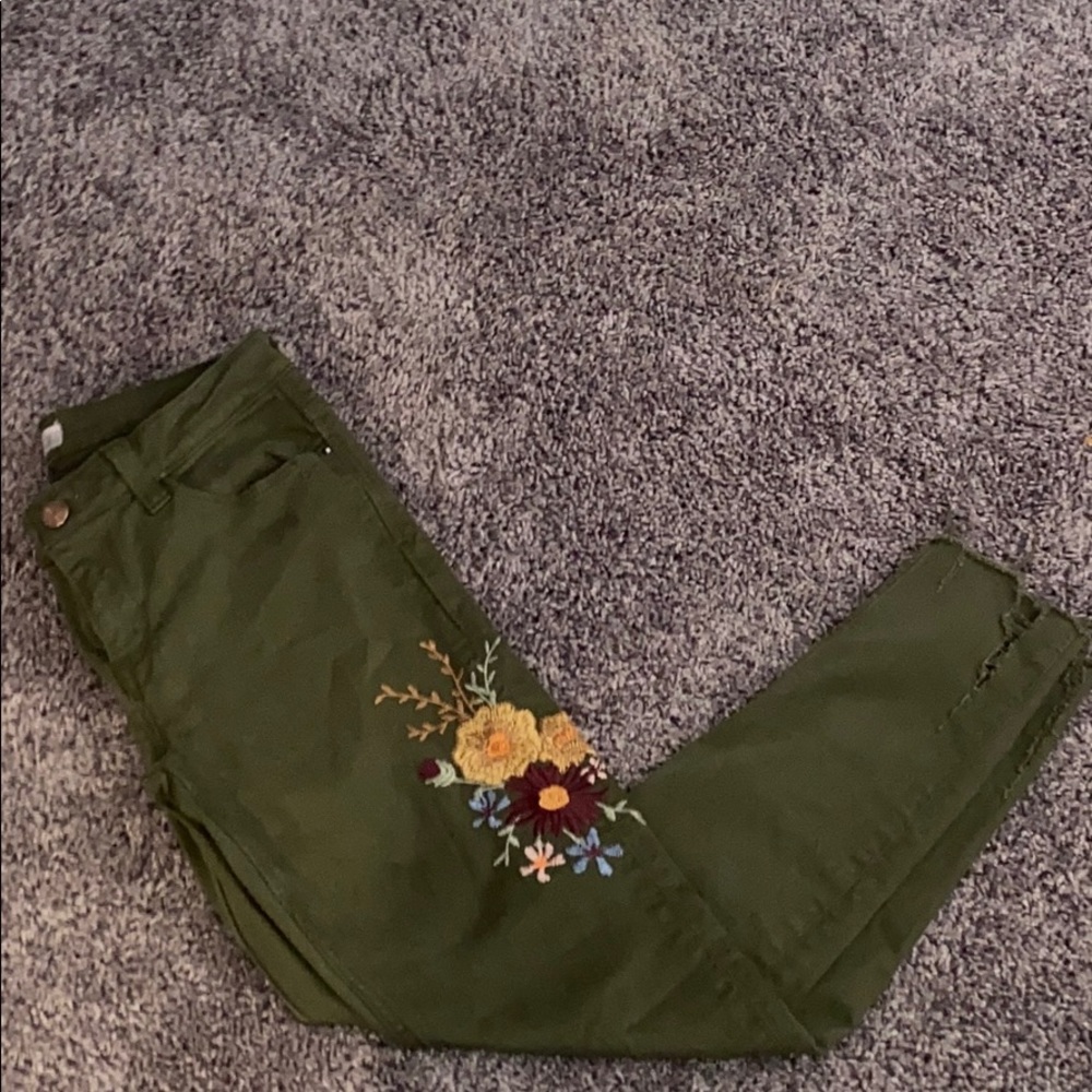 Women’s Zara Basic Denim olive color jeans